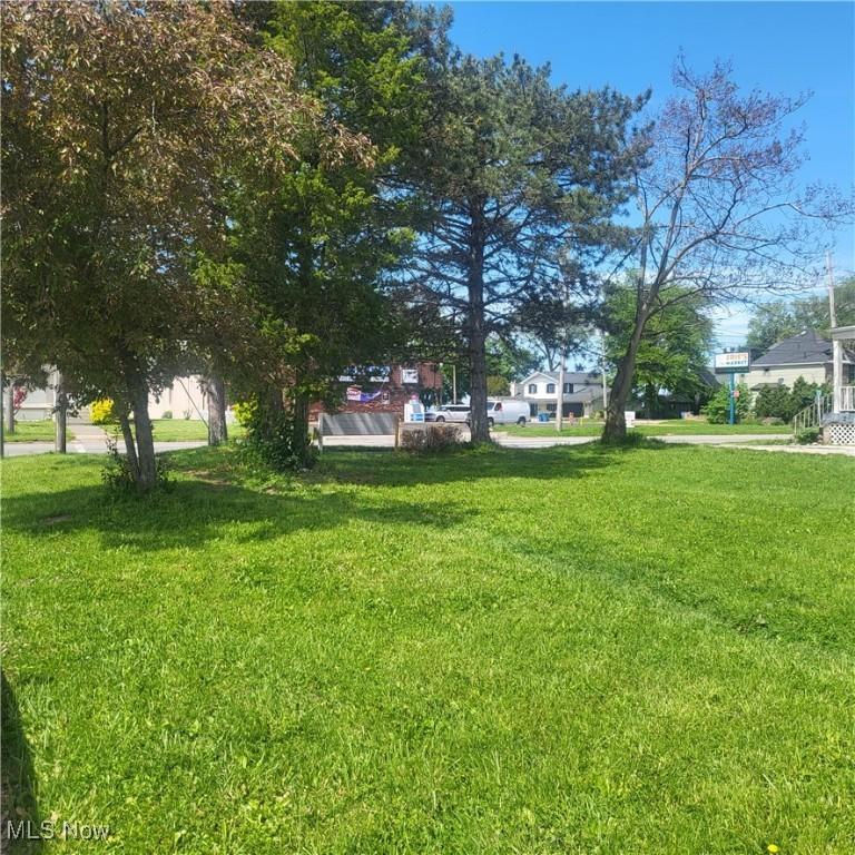 906 E Erie Ave, Lorain, OH 44052 - photo 1