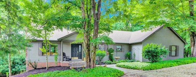 38 Choctaw Trl, Malvern, OH 44644 - view of single story home