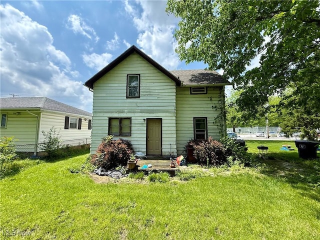 523 S Collett St, Lima, OH 45805 - view of back of house