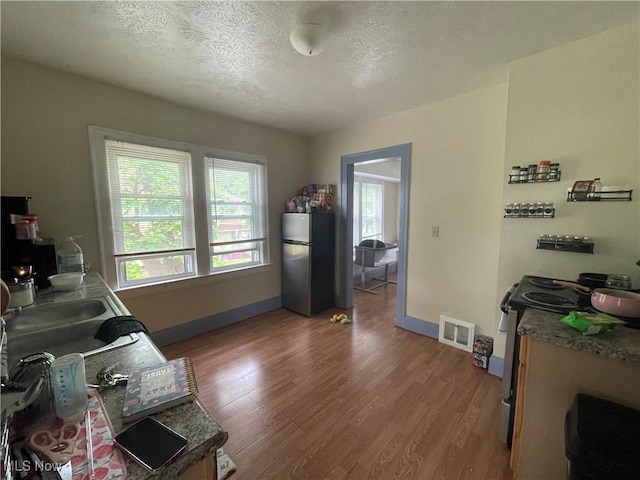 3571 E 108th St, Cleveland, OH 44105 - photo 15