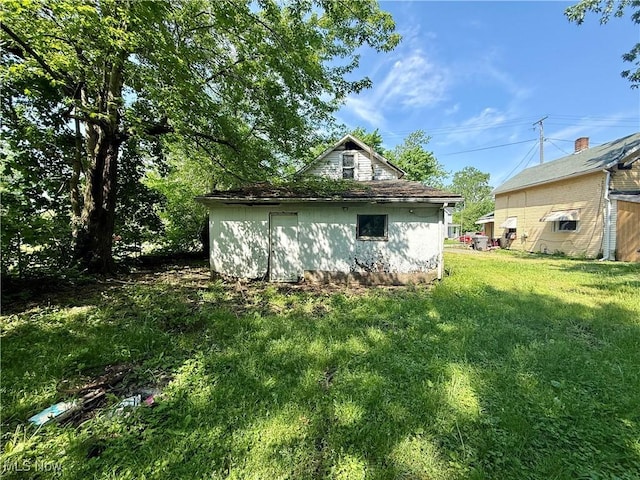 670 N W St, Lima, OH 45801 - view of outdoor structure