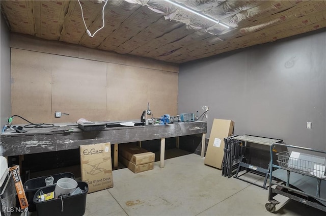 7182 Stewart Sharon Rd, Hubbard, OH 44425 - miscellaneous room with concrete flooring
