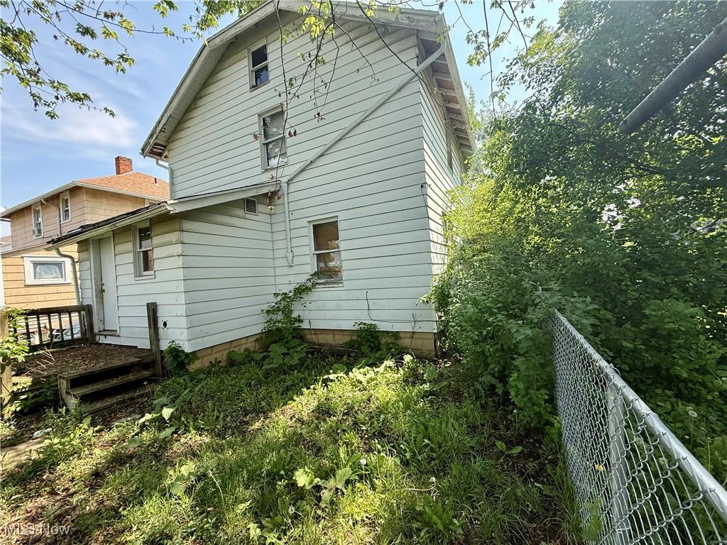 841 N Baxter St, Lima, OH 45801 - view of back of property