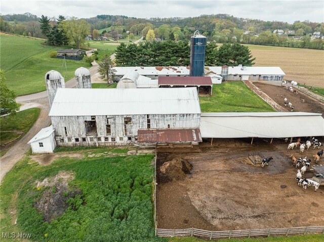 Bair Rd NW, Dover, OH 44622