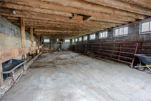 Bair Rd NW, Dover, OH 44622