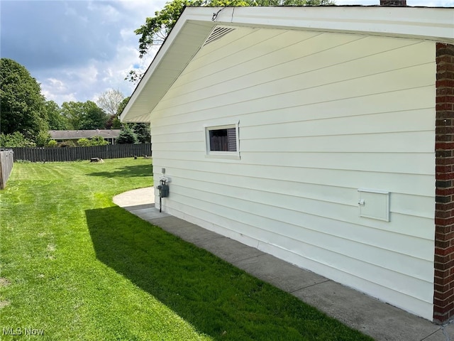 5135 Berkshire Dr, North Olmsted, OH 44070 - view of side of home