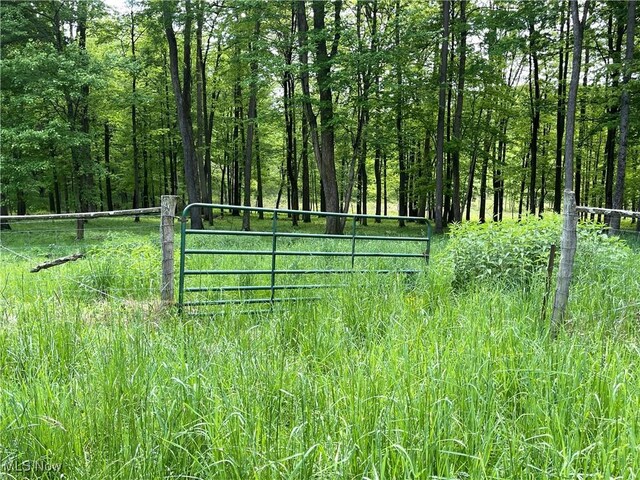 12929 Pleasant Valley Rd, Utica, OH 43080