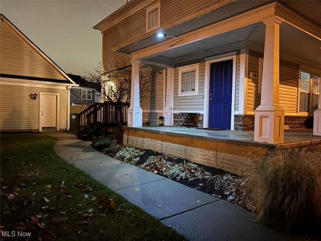 180 Elizabeth Pkwy, Akron, OH 44304 - entrance to property featuring a porch and stone siding