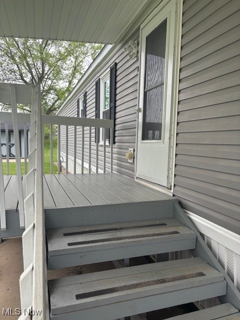 14 Carpenter Blvd, Marshallville, OH 44645 - view of wooden deck