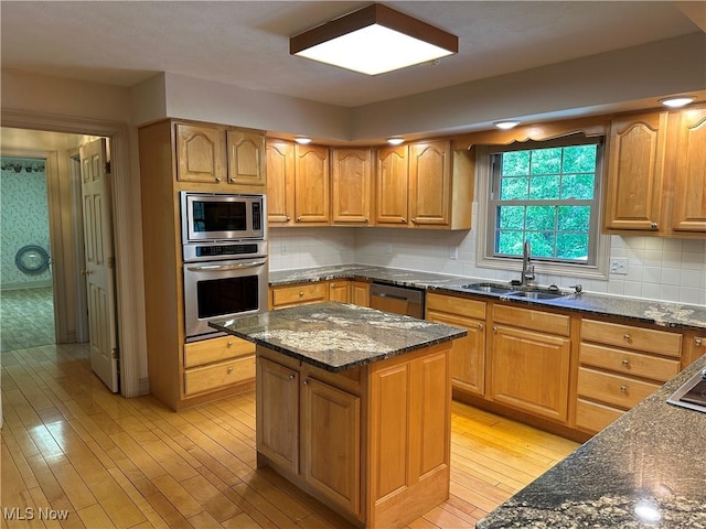 1302 Greenmont Hills Dr, Vienna, WV 26105 - photo 7