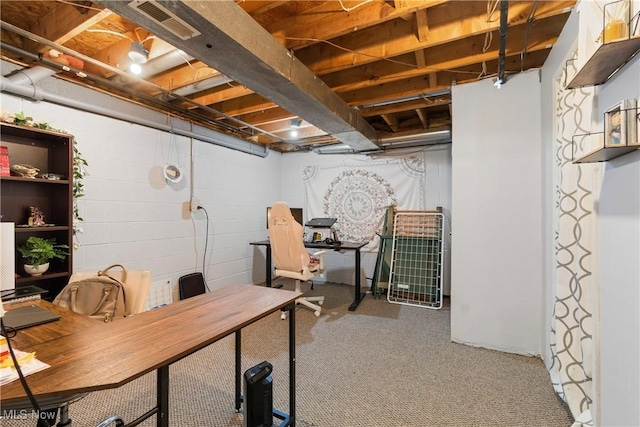 office space with light carpet