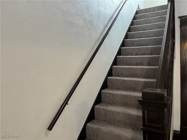 3039 W St, Weirton, WV 26062 - view of staircase