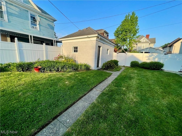1726 Covert St, Parkersburg, WV 26101 - view of yard