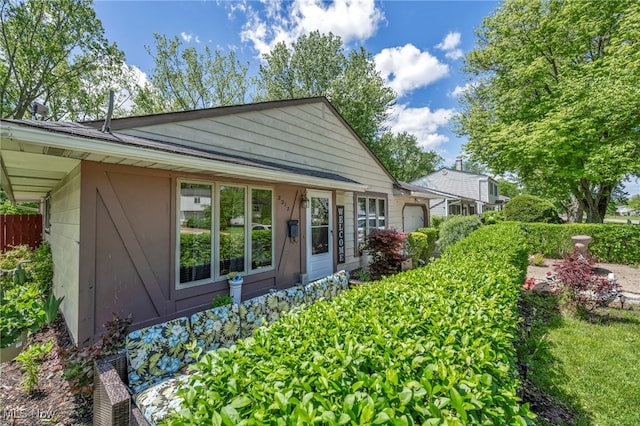 2212 Randall St, Lorain, OH 44052 - view of front facade