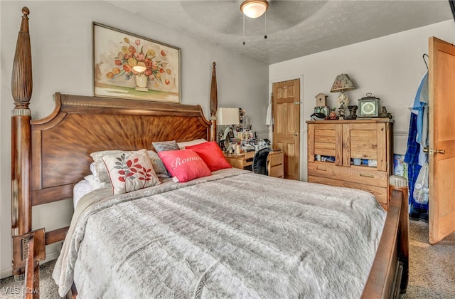 2212 Randall St, Lorain, OH 44052 - bedroom with carpet and ceiling fan