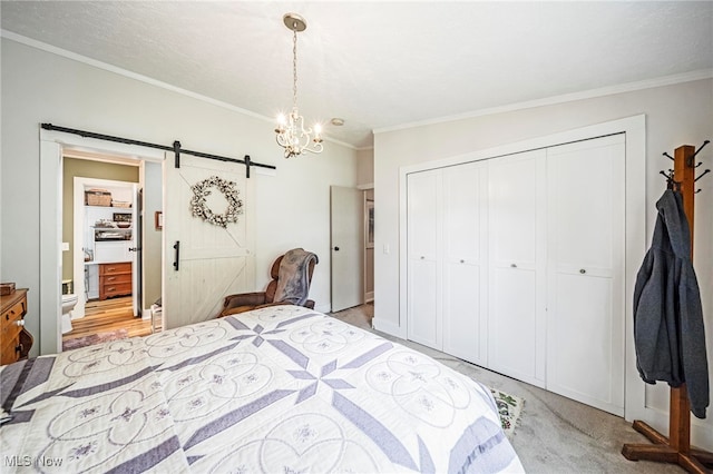 7214 Ridge Ave, Conneaut, OH 44030 - bedroom featuring a barn door, crown molding, a closet, a chandelier, and light carpet