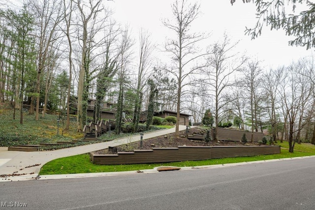 1367 Mockingbird Dr, Kent, OH 44240 - view of front of house