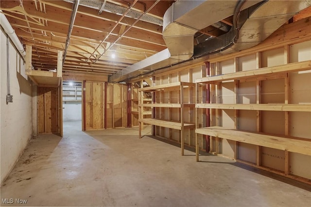 3277 Plainview Rd, Ravenna, OH 44266 - view of unfinished below grade area