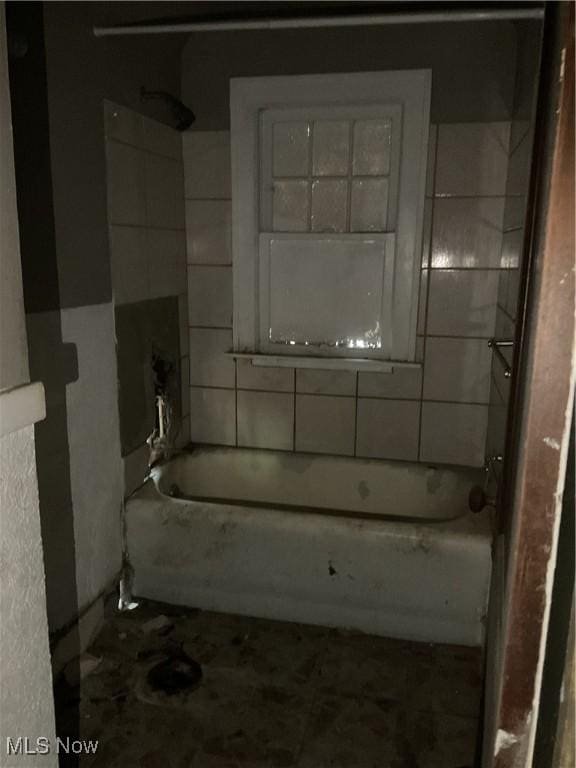 17205 Mapleboro Ave, Maple Heights, OH 44137 - full bath with tub / shower combination