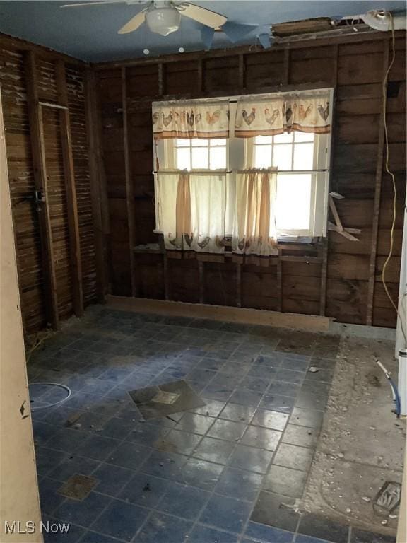 17205 Mapleboro Ave, Maple Heights, OH 44137 - empty room featuring a ceiling fan