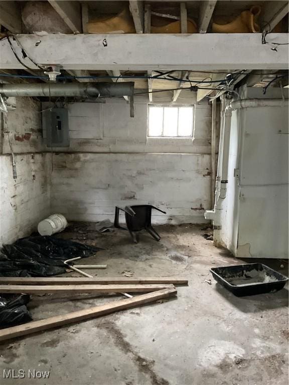 17205 Mapleboro Ave, Maple Heights, OH 44137 - below grade area featuring electric panel