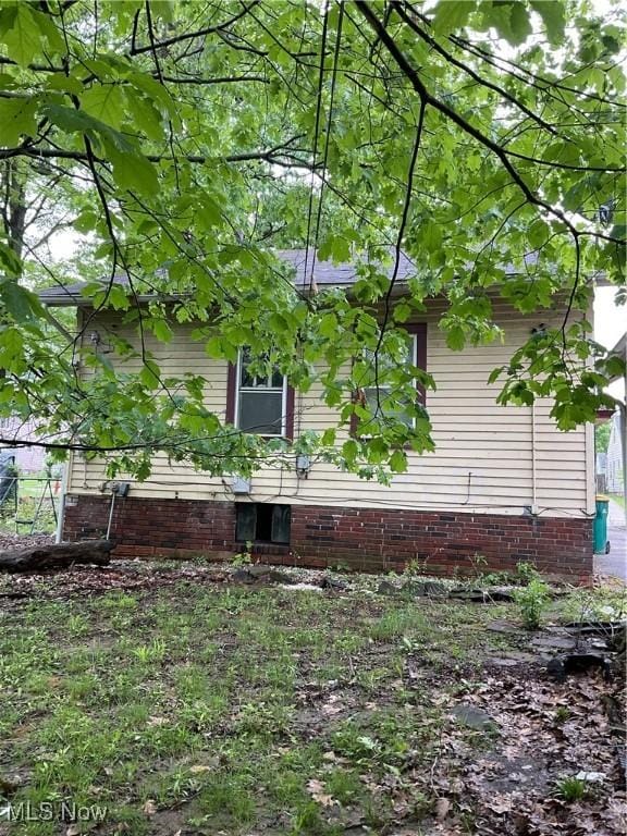 17205 Mapleboro Ave, Maple Heights, OH 44137 - view of side of home