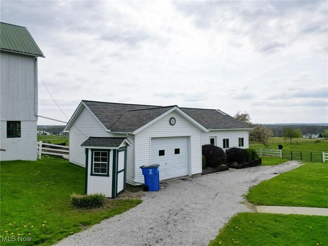 16321 Burton Windsor Rd, Middlefield, OH 44062 - garage featuring driveway