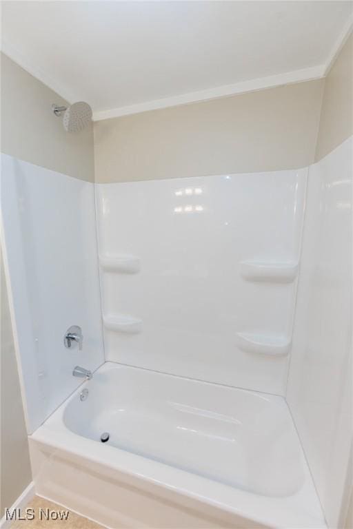 125 E 30th St, Lorain, OH 44055 - full bath with  shower combination