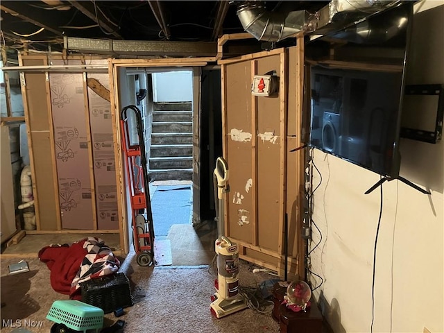 1293 W Jackson St, Painesville, OH 44077 - view of unfinished basement
