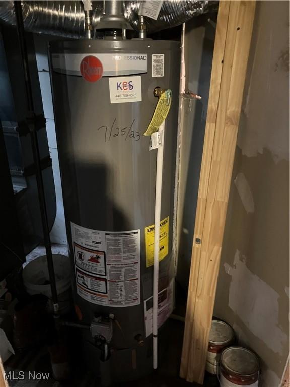 1293 W Jackson St, Painesville, OH 44077 - utility room with water heater