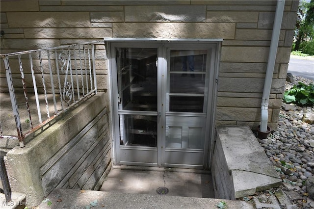 238 E Main St, New London, OH 44851 - exterior view