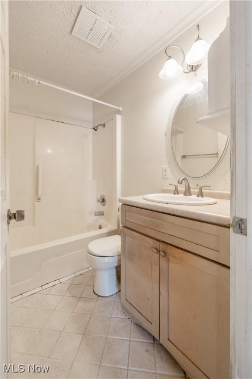 2535 Royal County Down Unit B, Uniontown, OH 44685 - photo 12