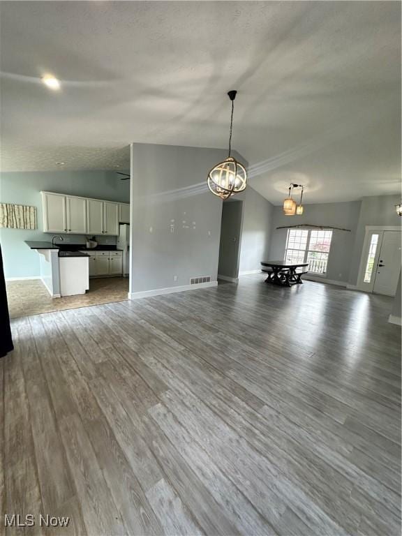 38202 Avalon Dr, North Ridgeville, OH 44039 - photo 5