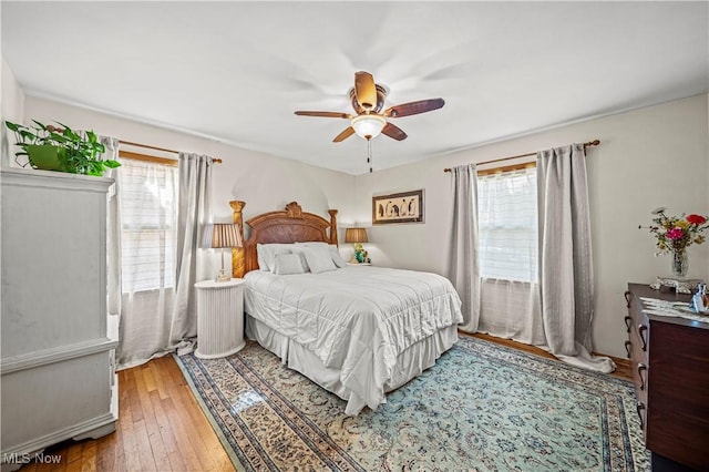 131 E 206th St, Euclid, OH 44123 - bedroom with light wood-style floors and ceiling fan