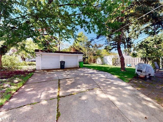 3882 Wallingford Rd, South Euclid, OH 44121 - view of detached garage