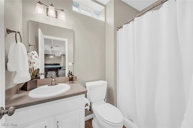 1487 Barrymore Ln, Wadsworth, OH 44281 - full bath featuring toilet, vanity, and a shower with curtain