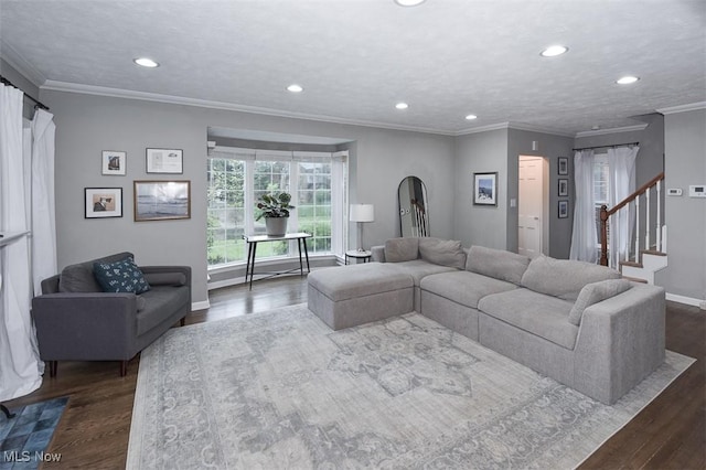 17917 Scottsdale Blvd, Shaker Heights, OH 44122 - living area featuring dark wood-style floors, arched walkways, recessed lighting, baseboards, and crown molding