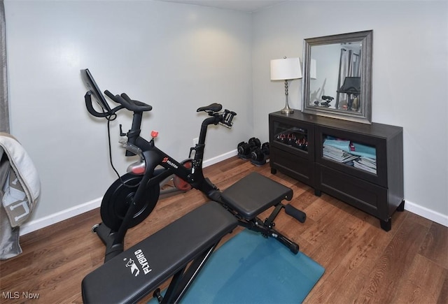 17917 Scottsdale Blvd, Shaker Heights, OH 44122 - exercise area featuring baseboards and wood finished floors