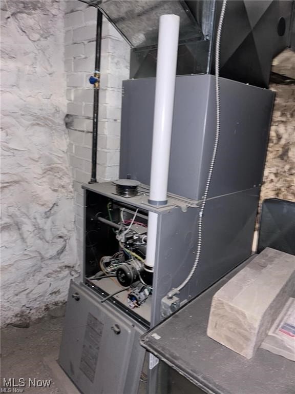 4505 Lane Rd, Perry, OH 44081 - utilities featuring heating unit