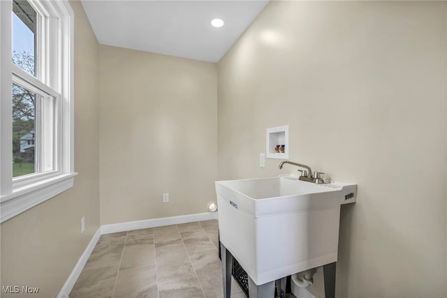 5325 Jefferson Ave, Ashtabula, OH 44004 - laundry area featuring baseboards, washer hookup, and recessed lighting