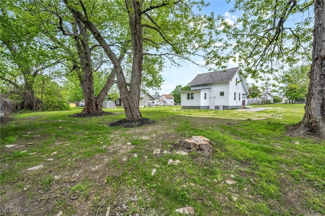5325 Jefferson Ave, Ashtabula, OH 44004 - view of green lawn