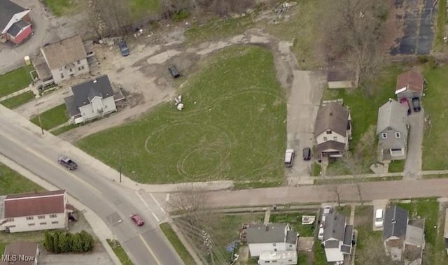 806 Parkman Rd NW, Warren, OH 44485