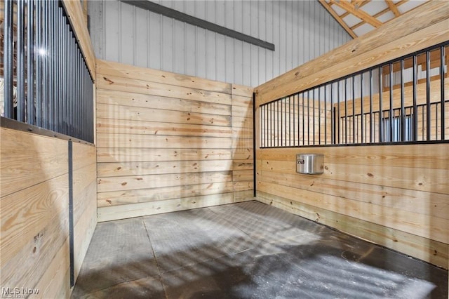 10366 Immel St NE, Canton, OH 44721 - view of horse barn