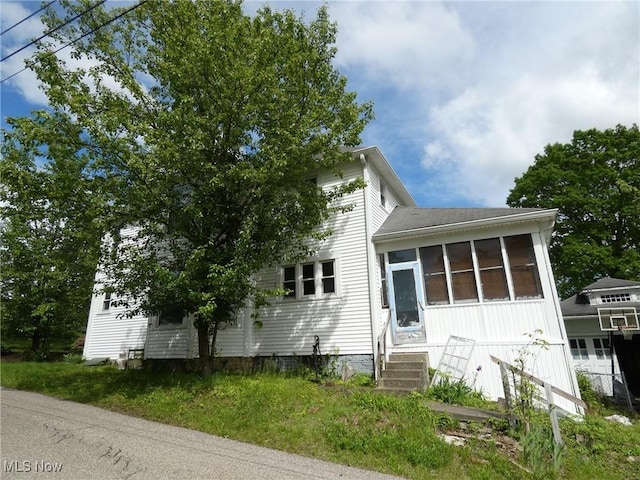 315 Eastern Ave, Woodsfield, OH 43793 - photo 3