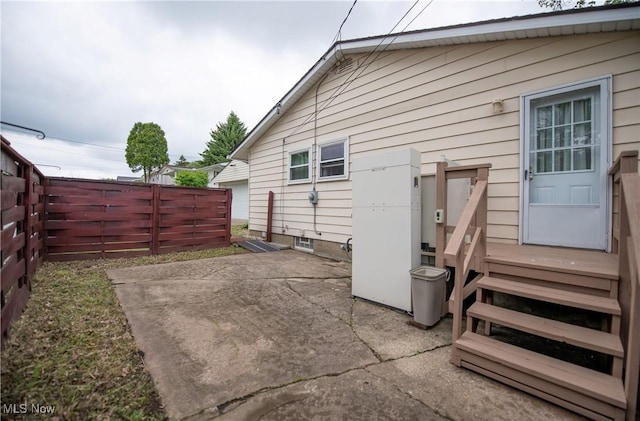 142 Marion Ave, Mogadore, OH 44260 - view of patio