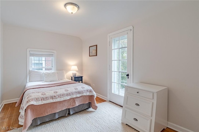 4206 Bushnell Rd, University Heights, OH 44118 - bedroom featuring light wood finished floors and baseboards