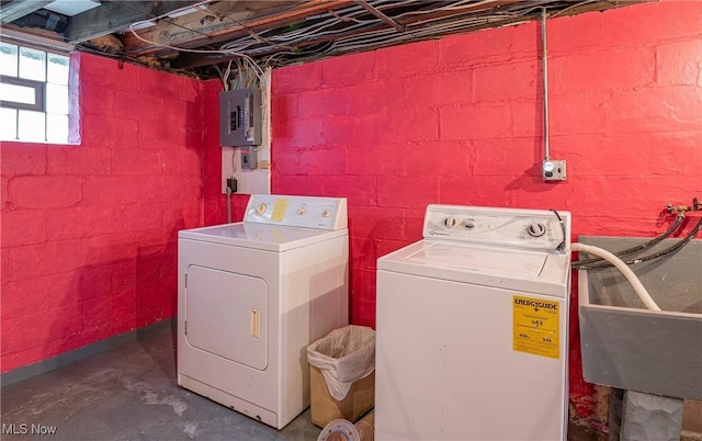 52 20th St SW, Barberton, OH 44203 - laundry area with independent washer and dryer and electric panel