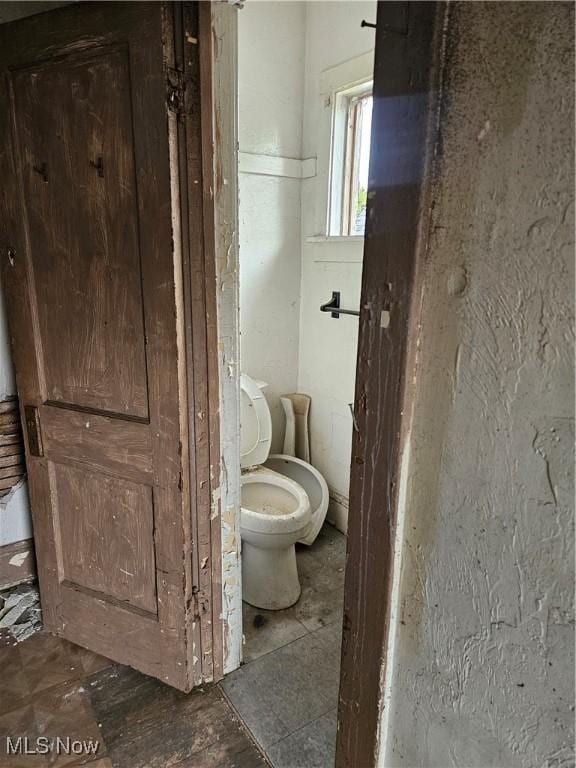 3474 W 60th St, Cleveland, OH 44102 - bathroom with toilet