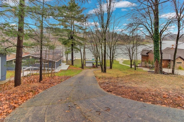 450 W Mohawk Dr, Malvern, OH 44644