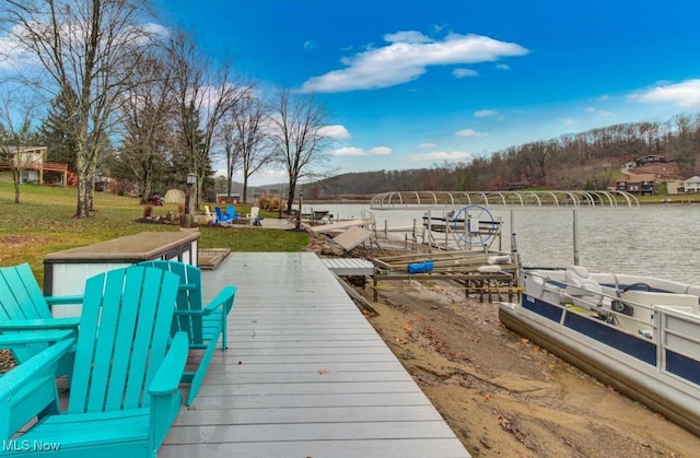 450 W Mohawk Dr, Malvern, OH 44644